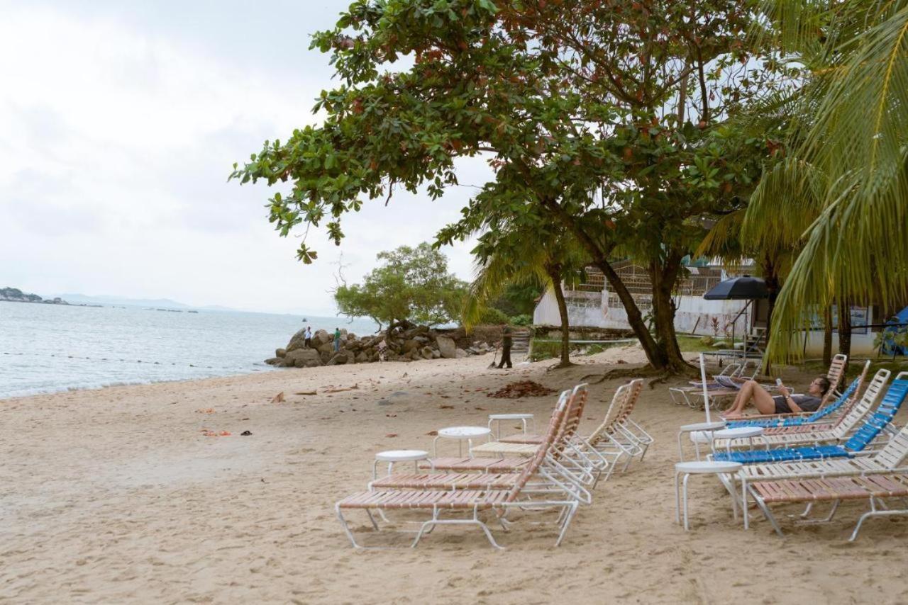 Rainbow Paradise Beachfront Penang Tanjung Bungah  Dış mekan fotoğraf
